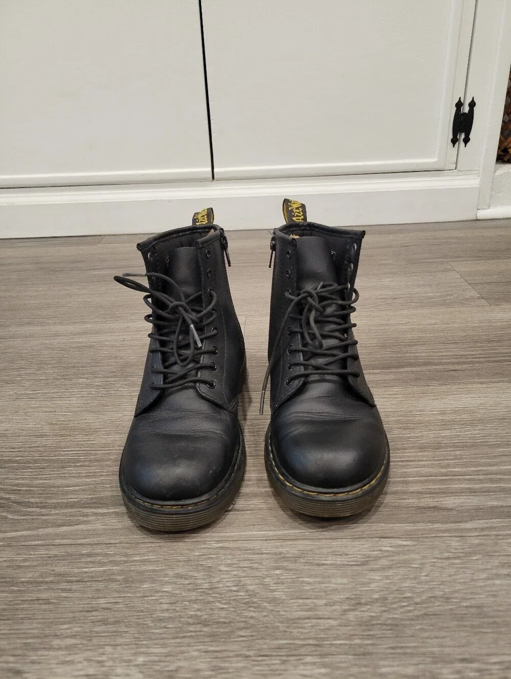 Dr. Martens Black Lace-Up Leather Streetwear Combat Boots Junior Size 4